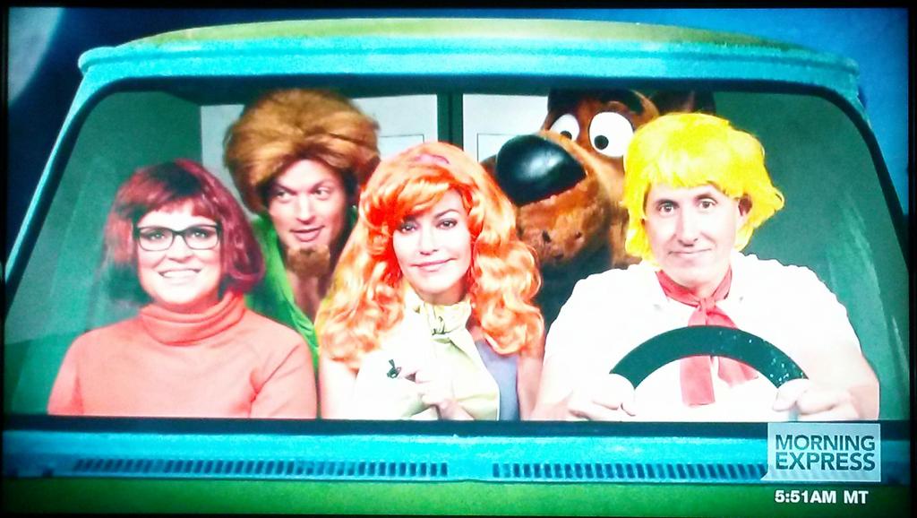 Akrondragon's tweet photo. Thanks @MorningExp Team!
You meddling kids and your little dog made my morning!! Happy #MXPHalloween! https://t.co/AdPn7Bd4bZ
