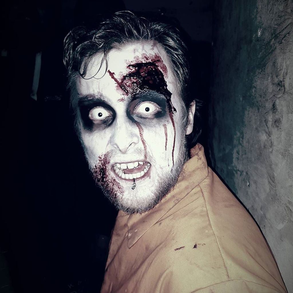 dassniper's tweet image. Great fun at hallowscream last night

#hallowscream2015 #hallowscream #halloween #scare #york #yorkmaze #zombie #da…