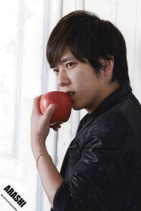 ninomiya_chika's tweet photo. 二宮和也の誕生日617RT目指します！！
617ぴったりで止めてください！
ご協力お願いします♪♪
#RTした人全員フォローする
#ARASHICは是非参加を!! https://t.co/O90yRG2u9w
