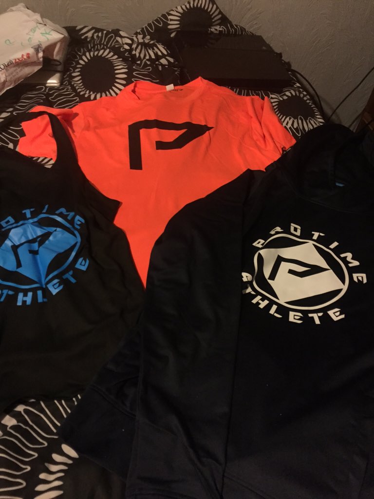 RyanCaley's tweet photo. Protime fitness clothing arrived anybody interested in gym clothing or supplements send me a message @ProtimeFitness https://t.co/mzTMMhH55k