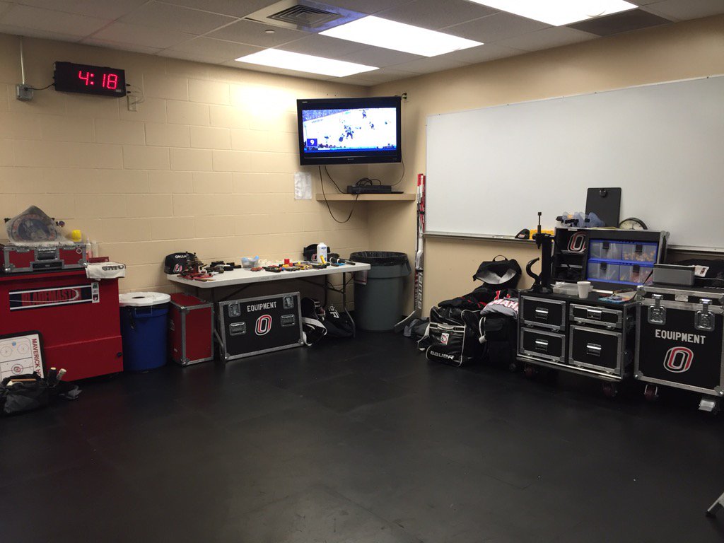 EQguy44's tweet photo. Training room/Eq setup at Western.. Coffee is brewing.. #calmbeforetgestorm https://t.co/eJiap2cA2k