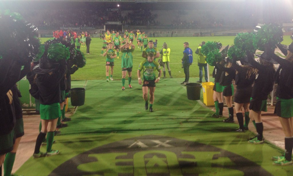 UsmSapiacRugby's tweet photo. Victoire des Sapiacains face au @TPR_OFFICIEL 35 à 24 #Bravo #Fier #USMTPR https://t.co/GvjEMknnAN