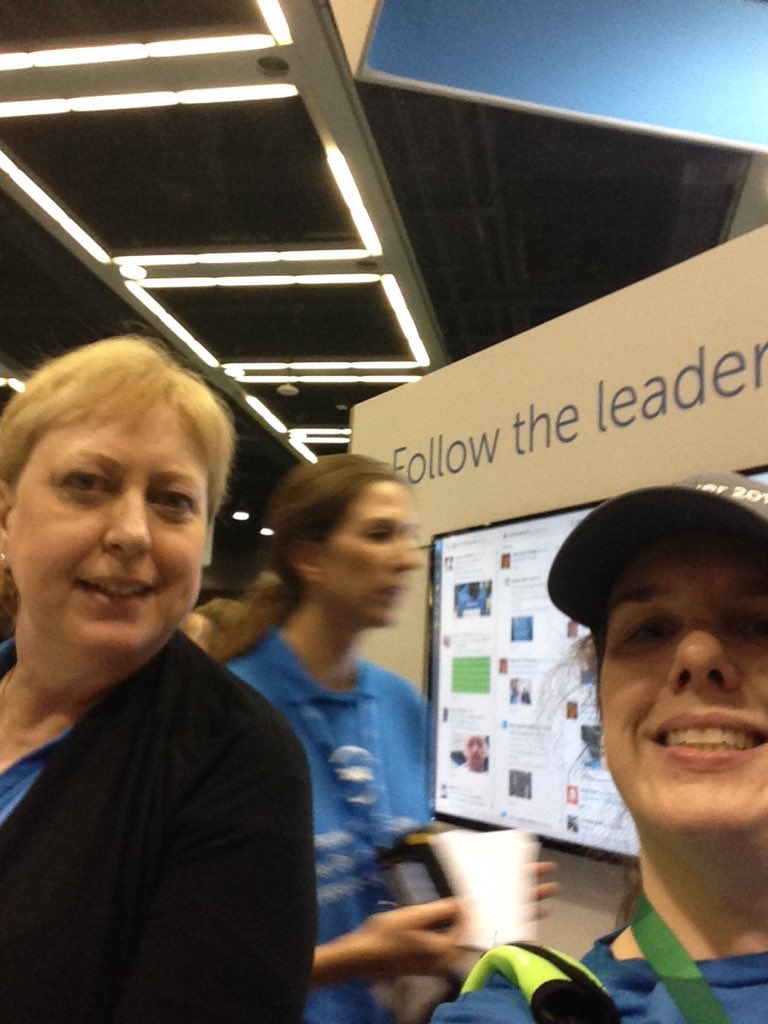 KatStilesAuthor's tweet image. #dellsql at pass
