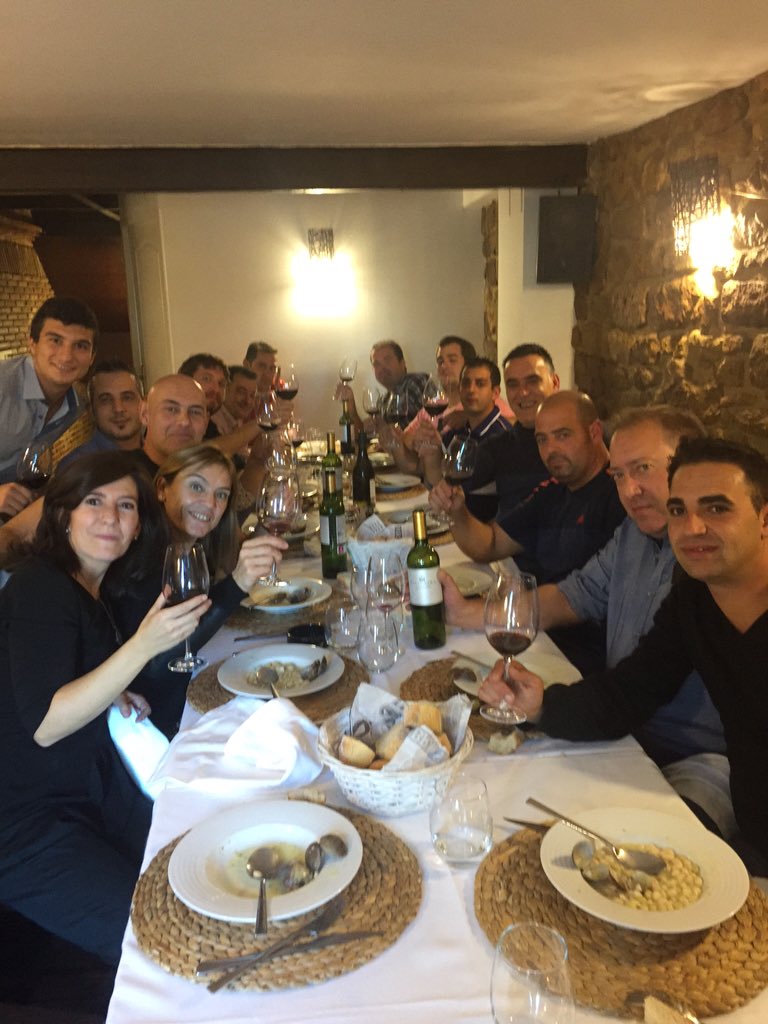 Celebración para dar gracias por la cosecha con todo mi equipo!!!Gracias a todos vosotros,sois buenos muy buenos!!!