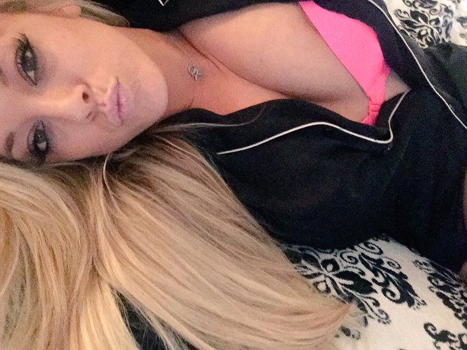 Brb yall need to run a quick errand that I forgot about!! 🙉🙈 https://t.co/B6Q3OObcr3<a href="/tag/myfreecams"class="tags"><span>#myfreecams</span></a>