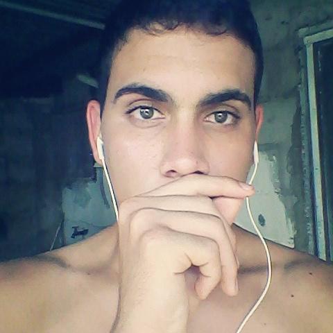 JoseMonsalve_8's tweet photo. #followers #masfollowers #masseguidores #pocosseguidores #FAV #muchosfav #unamas https://t.co/nfAl9VTuri