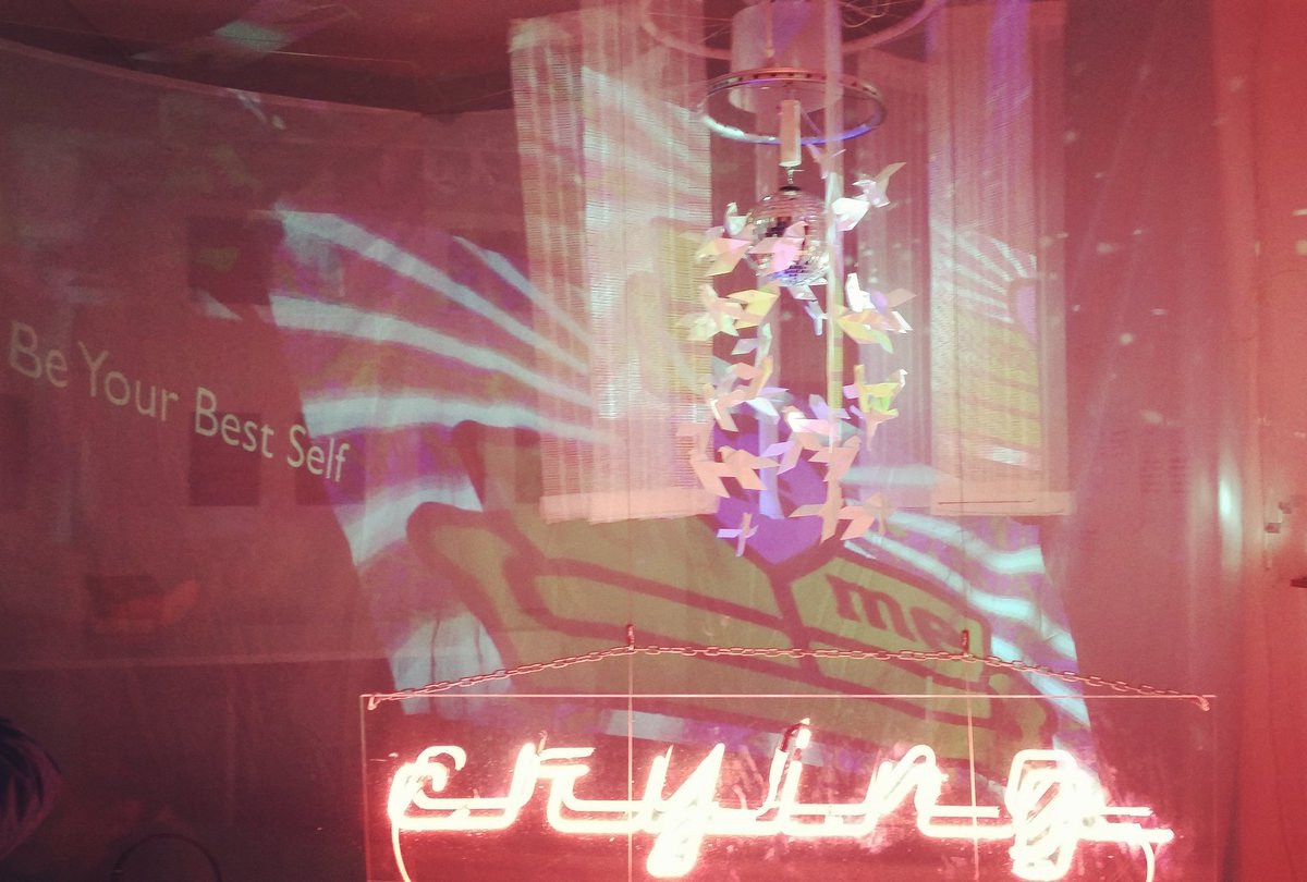 Tracy_Kuhn's tweet photo. Looking good tonight, @according2mcgee #IY2015 https://t.co/GbCGvvsZ5v