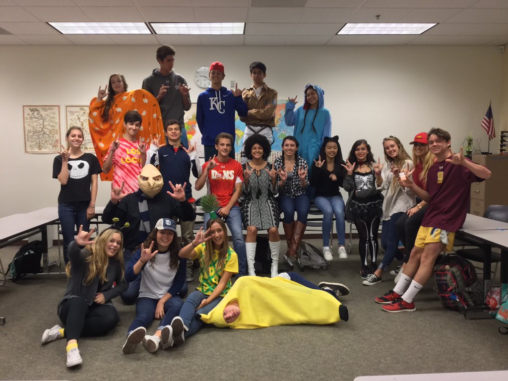 Happy Halloween from <a href="/DkaufmannMr/">Mr. Kaufmann</a> aka Gru! @MsLaPorteCCHS <a href="/CCHSASB/">CCHS ASB</a> <a href="/CCHSMrsBSG/">Mrs. BSG</a> What spirited students we have!!