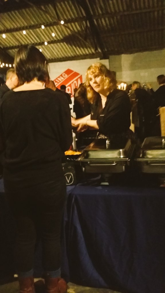 philscully's tweet photo. Amy serving some @chapter_eats hotdogs at the @_Diffusion closing party #diffusion2015 #boneyardstudio https://t.co/jn8Kn04FAN