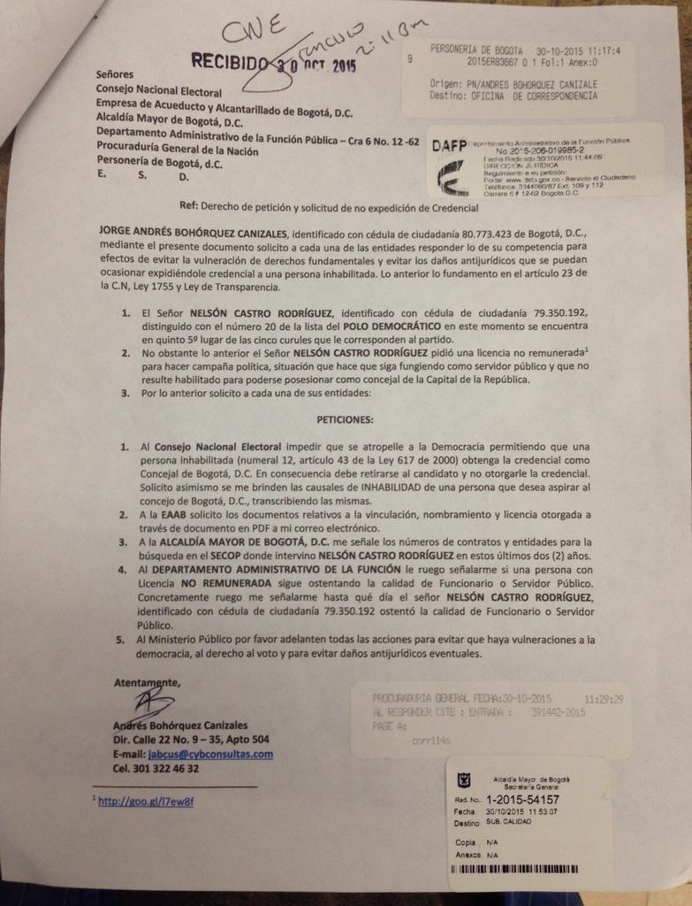 IndXiniaNavarro's tweet photo. @CNE_COLOMBIA no se puede expedir credencial a alguien q esta abiertamente inhabilitado #DemocraciaEnRiesgo https://t.co/QSNy1J4HVv