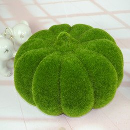 Perfectly_Green's tweet photo. Here's something for you to do this weekend with those artificial grass off-cuts! Happy Hallowe'en everybody! https://t.co/kuOQKN6BDu
