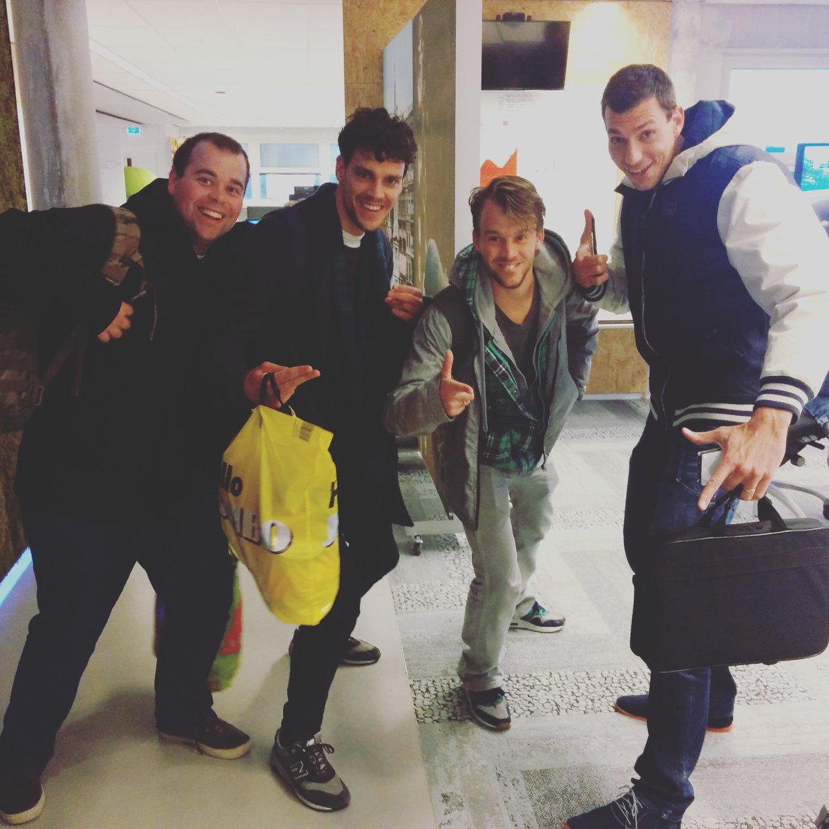 martijndevalk's tweet photo. The Boys van @eFocus zijn er klaar voor! Dutch Open Hackathon #dutchhack15 #efocus https://t.co/LdWtjSQEiI