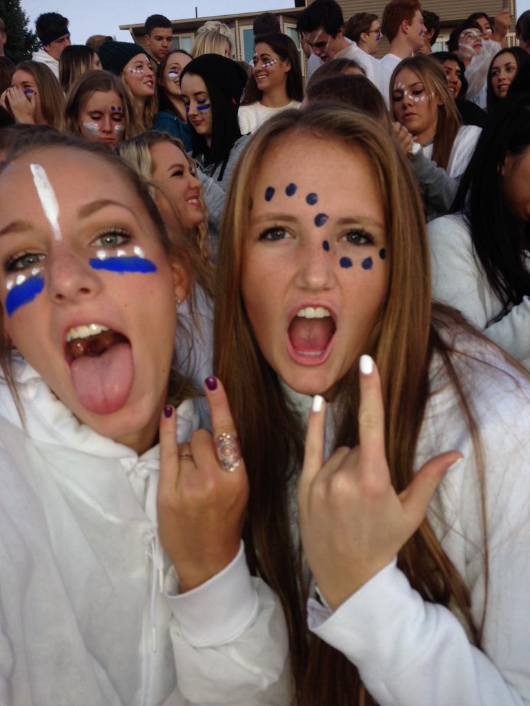 niccritchfield's tweet photo. In honor of play-offs &amp; to my #1's who have risked their ear drums standing next to me every game💙 LETS GO BOYS🏈 https://t.co/2CyD9NXWl4