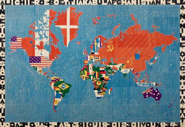 Alighiero Boetti's arte povera Mappa works are on show <a href="/LuxembourgDayan/">Luxembourg & Dayan</a> until December aestheti.cc/3oa7a
