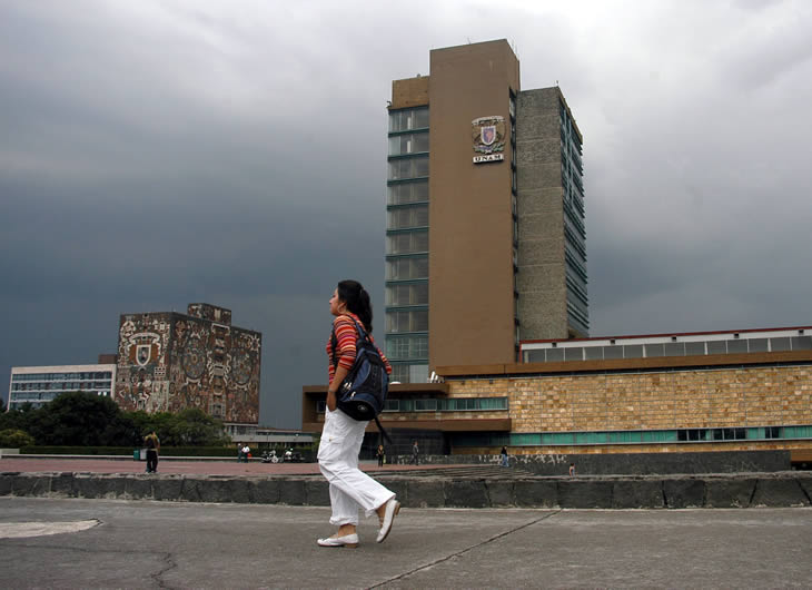Univ_Opinion's tweet photo. La sucesión en la UNAM ya está decidida, ¿fue dedazo?
#EnPetitComité @MarioBeteta 
https://t.co/Mm44RFICEA https://t.co/fg1yvJ7n1l