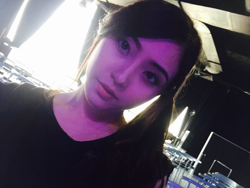 ShintaNaomi's tweet photo. Makasi banyak yg udah nonton theater hari ini😘 https://t.co/98V35hx5wo