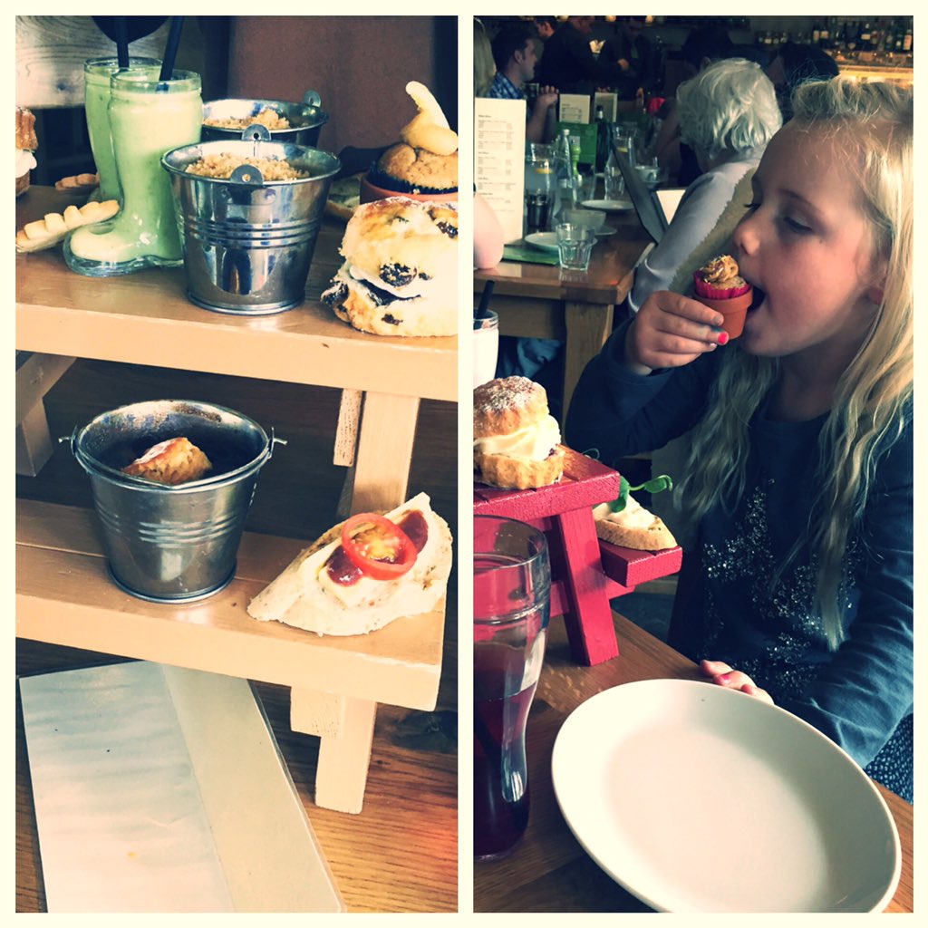 XRuthMaryX's tweet photo. 🍰☕️🍦😘 bella tucking in 😂 @xXscooteXx https://t.co/RHaB6bMPW9