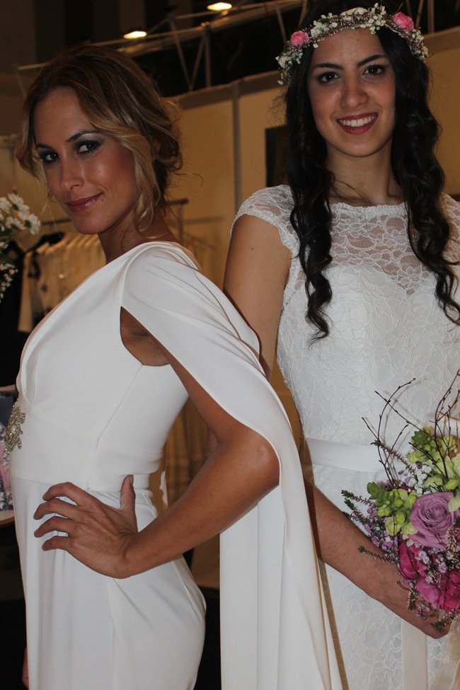 RIOSMODA1's tweet photo. Resumen de nuestra participación en la Feria Novios. Fotos de #Noviabohemia #Modadefiesta https://t.co/xYNQw8PiRA https://t.co/Zsj7lpo9CX