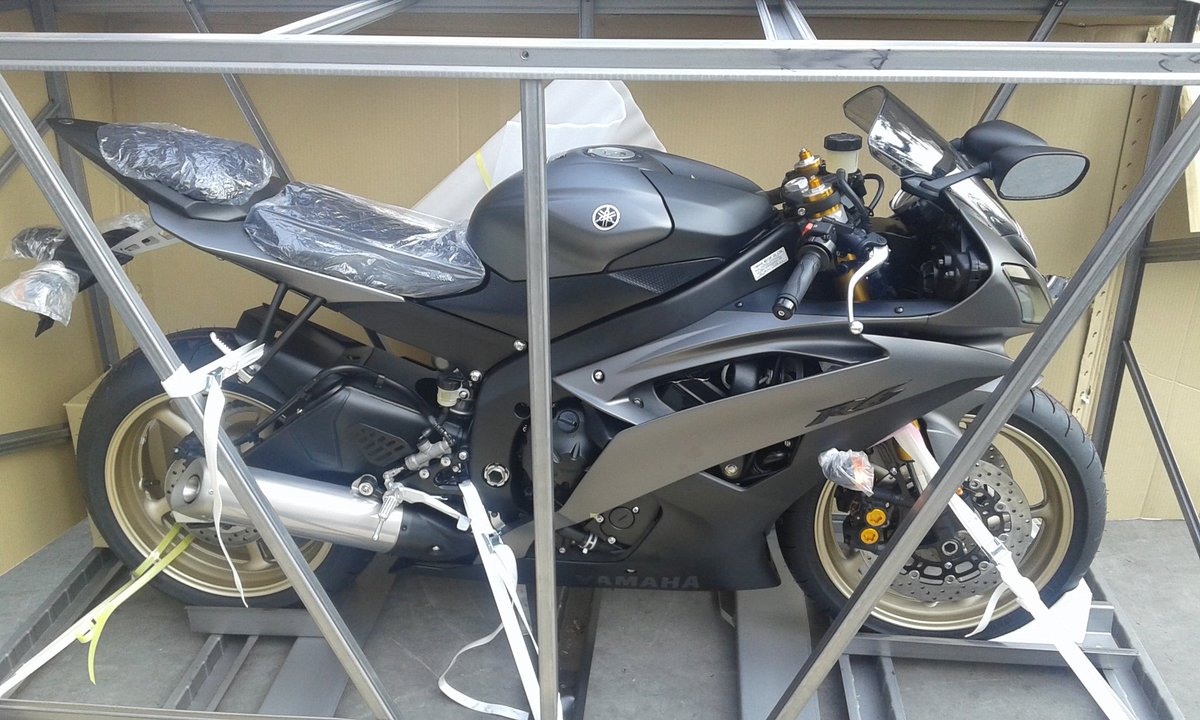 procircuitm's tweet photo. Hola chicos buenas tardes :)
Hoy se fue la la yamaha R6
#YamahaRacing #MotoGP #ViernesDeGanarSeguidores https://t.co/iT0Yefw4dU