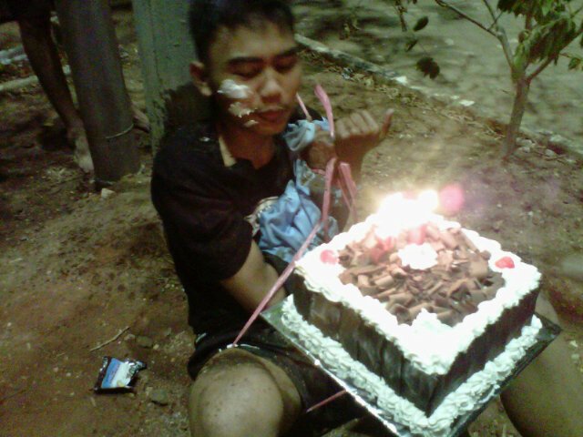 yadi days*party*Tft yaaa <a href="/AwihwihOfficial/">Awihwih Fams</a> <a href="/Detta_liam/">Bernadetta</a> @aprlntkpdew <a href="/berylputrah/">berylputrah</a> @dhikaSS501 <a href="/TitoAngga15/">Tito Angga.K</a> ({})