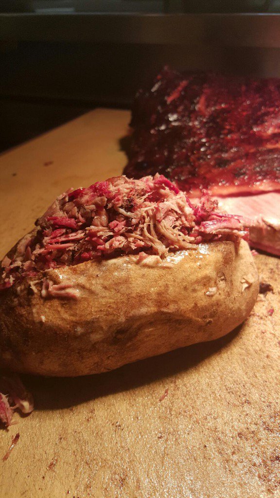 BakersRibs's tweet photo. #stuffedspud https://t.co/5bXy86lTtD