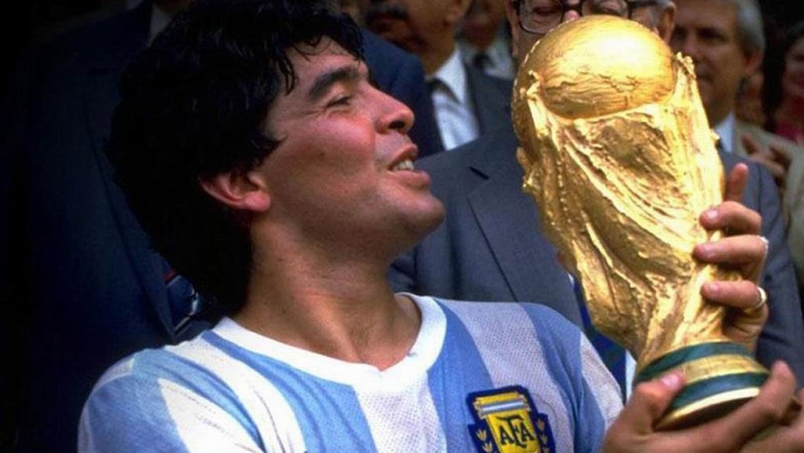 Happy 55th birthday to easily the best footballer of the \80s - Diego Maradona. 