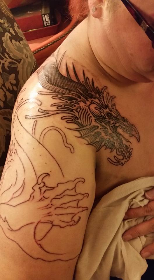 suzaku7's tweet photo. getting new ink..first sesson https://t.co/RgQJV1kMLH