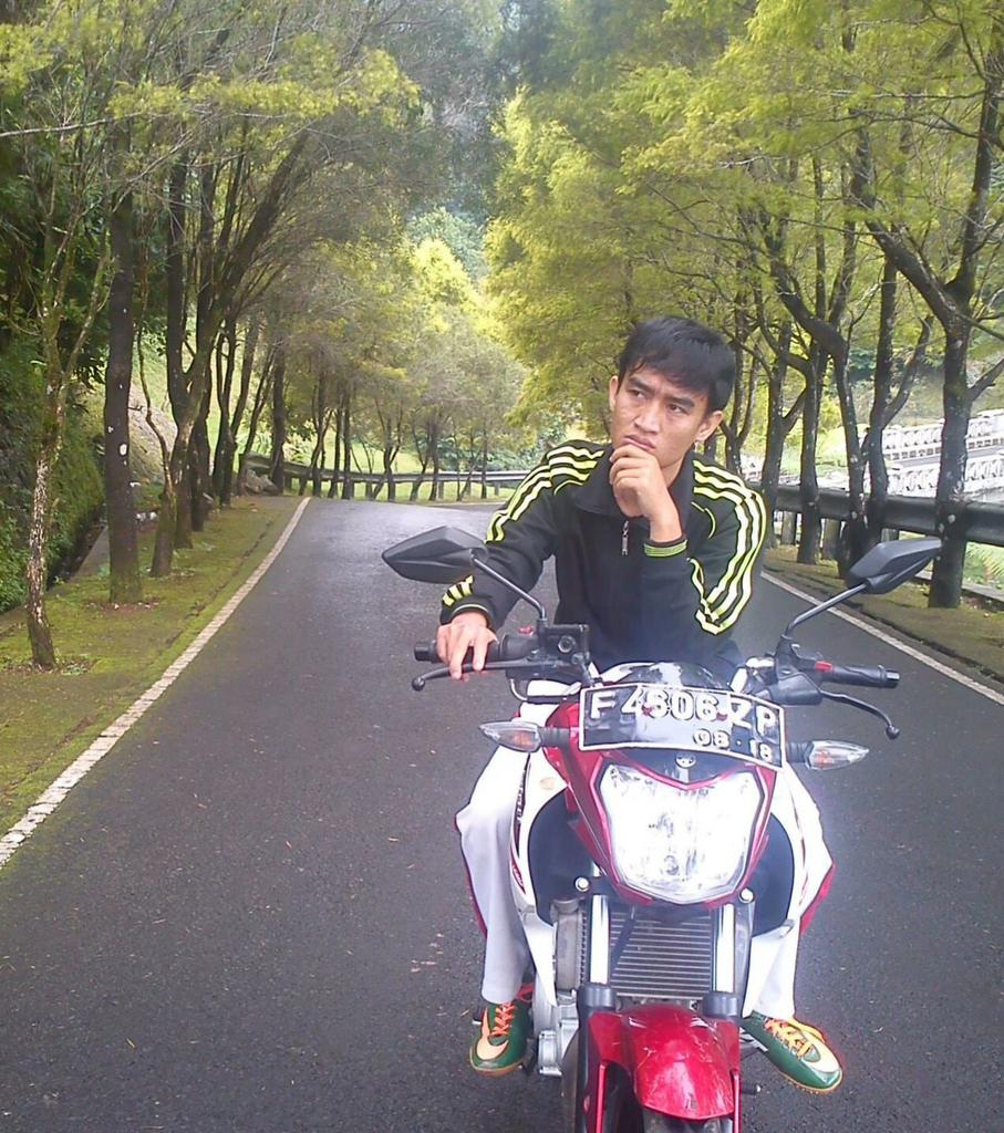 ElitSopandi's tweet photo. Taman indah cibodas cianjur kota kecil sejuta impian.... https://t.co/EbHxI4f5fN