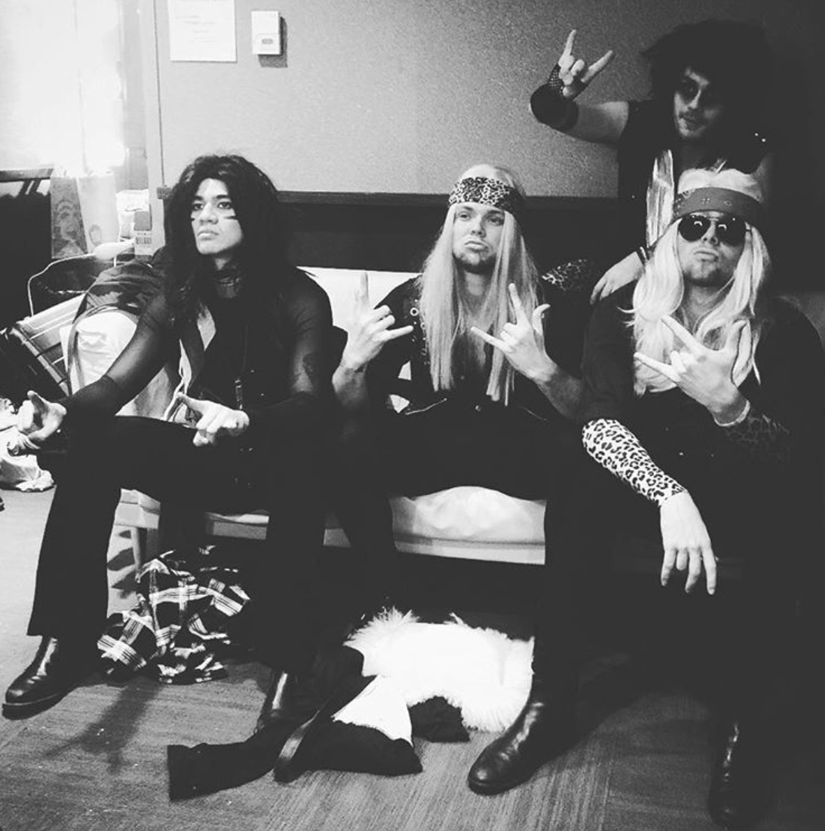 MTV's tweet photo. Meet #5SecondsOfSexx: https://t.co/xzvxvLgGfM @5SOS https://t.co/v7FldBmgTI