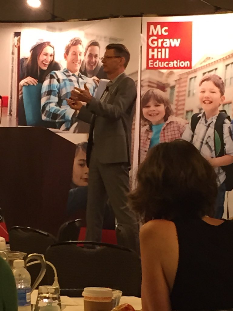 Hmockingbird96's tweet photo. Listening to Doug Fisher with McGraw Hill #rusdlearns https://t.co/6otchd4gbE