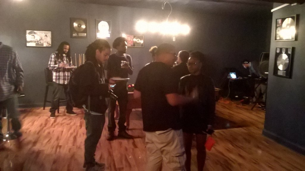 TaintedAngels74's tweet photo. Awesome Grand Opening party we have. Now we are here and ready to help you build your dreams.
#SoundProofStudios https://t.co/3DA14bVxMi