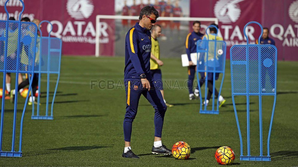 FCBarcelona_es's tweet image. [VIDEO] La rueda de prensa de Luis Enrique previa a la visita a Getafe ow.ly/U2sVs