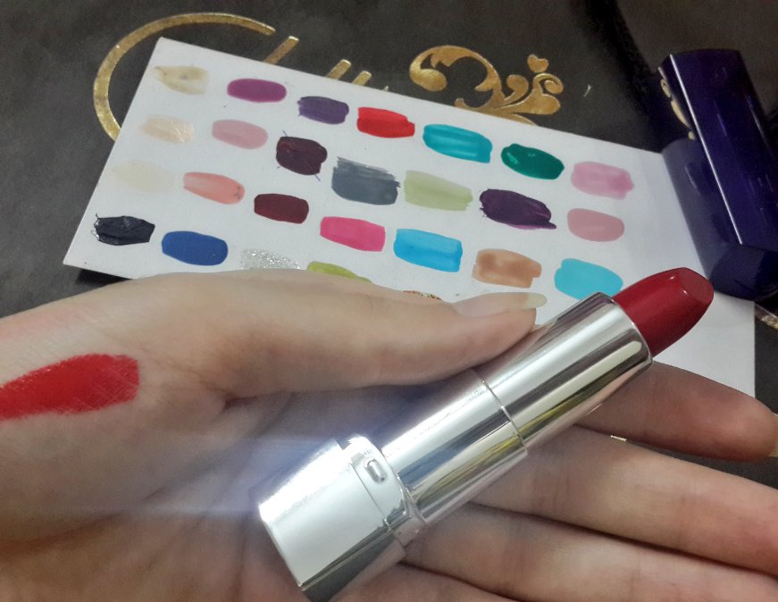 si_si123's tweet photo. Moment with self, blush & pick!
@angalicsam i hav 1 more.
#AdditionToLipColors
#SuperVampire
#LethalRed
#RIMMEL
ππ https://t.co/w3p4RhPHgC