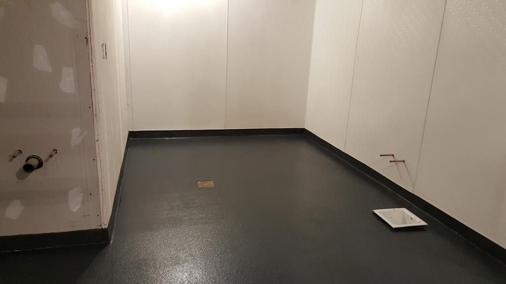 C2Cepoxy's tweet photo. Recently finished floor in a commercial kitchen using @DurAFlexFloors #PolycreteMDB with polycrete CF topcoat https://t.co/JeH9TR03tY