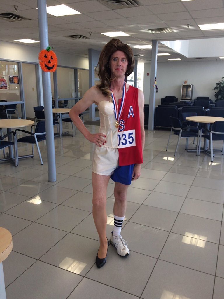 lmaooooo best costume