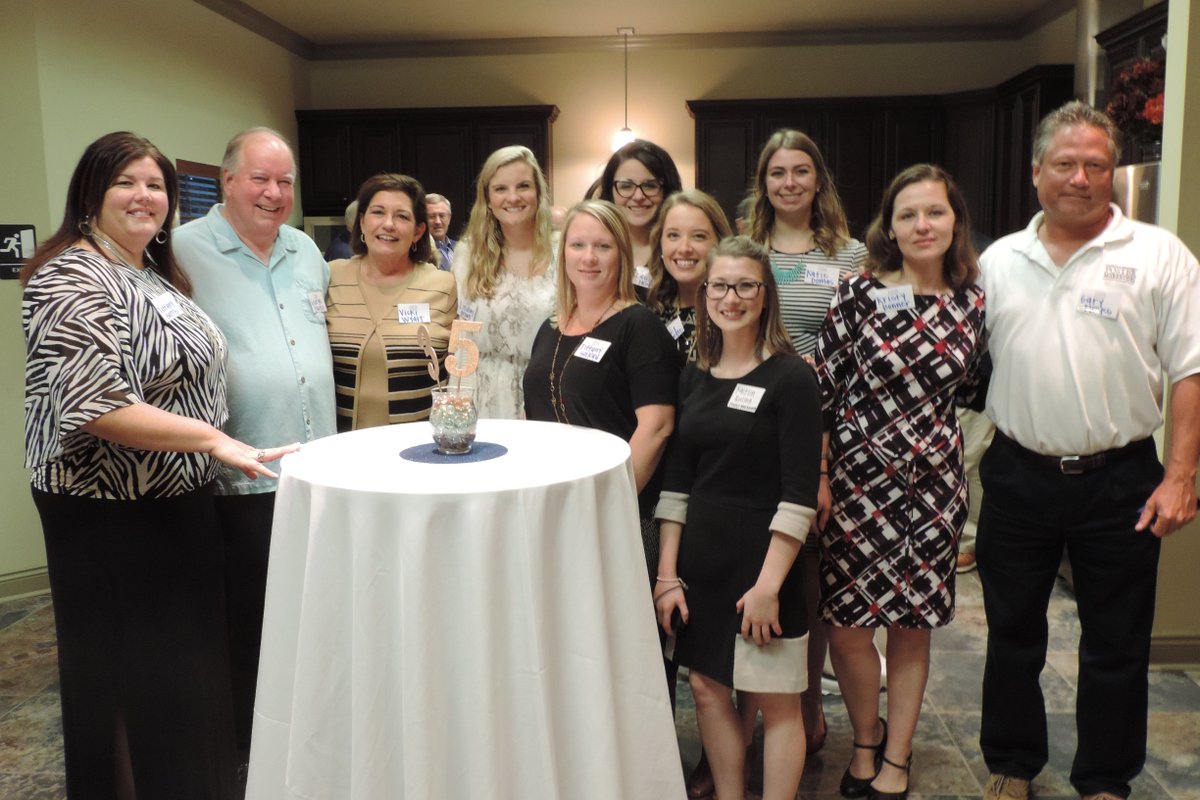 FosterMarketing's tweet photo. Foster Marketing, having achieved 35 yrs of success, celebrated the opening of another industry event, #LAGCOE2015! https://t.co/W2MW5aZcy0