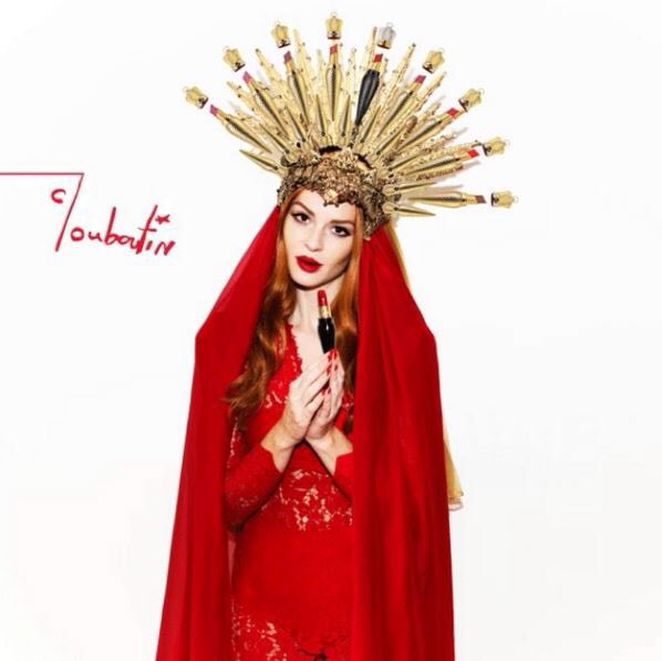 LouboutinWorld's tweet photo. Halloween inspiration brought to you by #LouboutinCharme and Crazy Rouge. https://t.co/pKxSyMRBMZ https://t.co/nUXijEnuCJ
