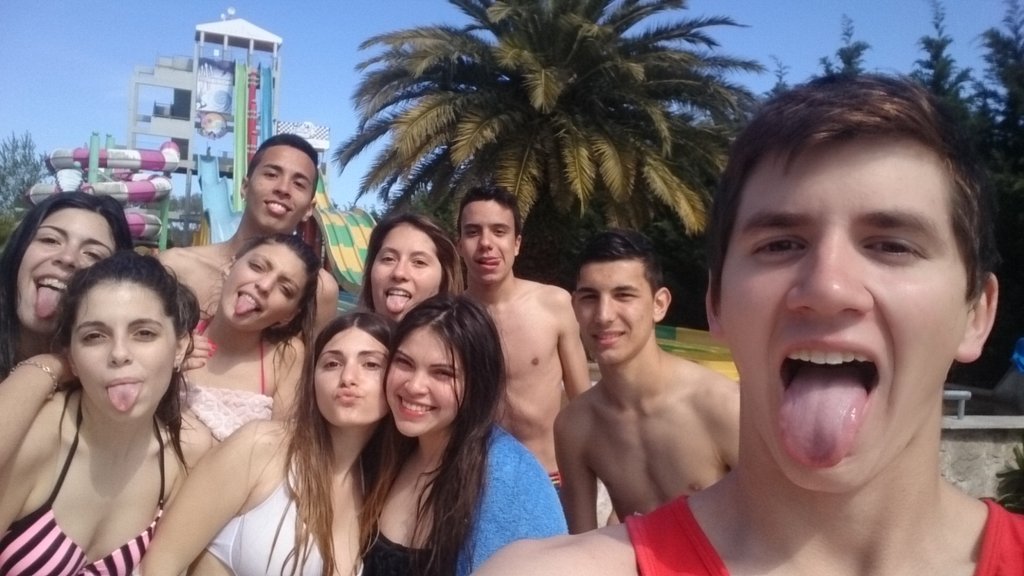 joseicardozo_'s tweet photo. #Acuopolis con los chicos del isa @mxd_zonanorte @agustinatu @AyyluVallone @MaraMarchesotti @MagaliSantaCruz https://t.co/6yh2mPQHAv