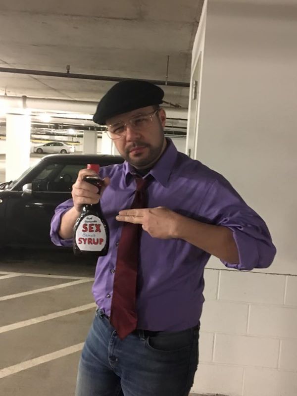 dirtycopsgame's tweet image. Our friend @Schneid_Comment rocking an amazing #SlickMahony costume. Keep the @TurquoiseJeep ridin' baby! #SexSyrup