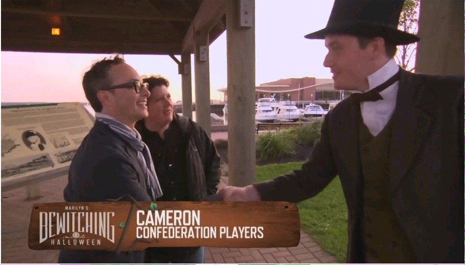 ConfedPlayers's tweet photo. Skip to 5:00 to see our own Cameron MacDonald giving @TheMarilynShow a fright! https://t.co/MaQvrf6BTx @ConfedCentre https://t.co/cTIPIgA3PS