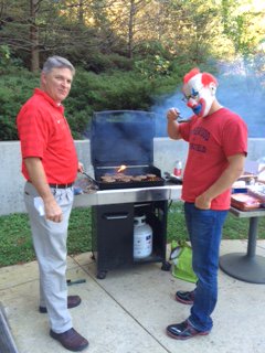 HomewoodMiddle's tweet photo. Some of our teachers prepared lunch for the rest of the Fac&amp;Staff! Thanks, guys! #hwdms #scaryclown https://t.co/H4jtVdi6I6