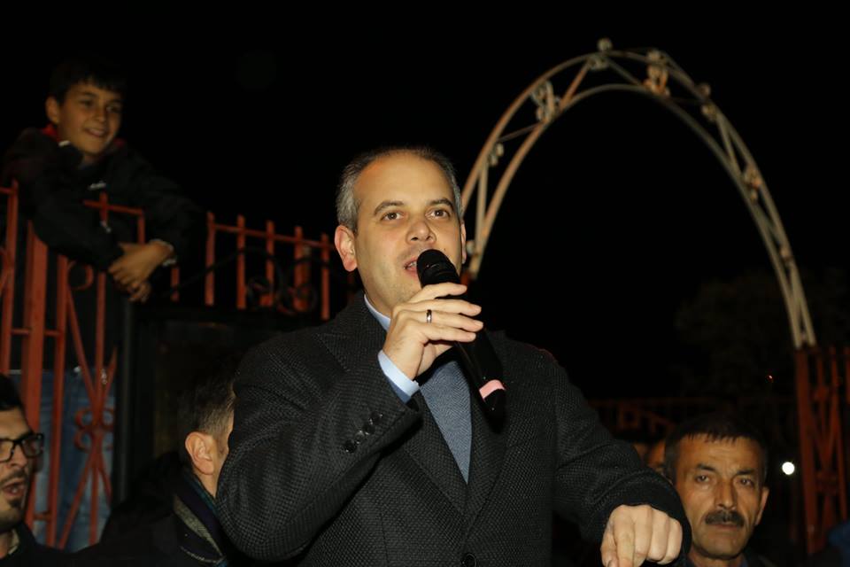 erdogantok55's tweet photo. Gençlik ve Spor Bakanımız Akif Çağatay Kılıç ile birlikte Ataköy Mahalle sakinlerimizle bir araya geldik. https://t.co/2Cy1vMh6KM