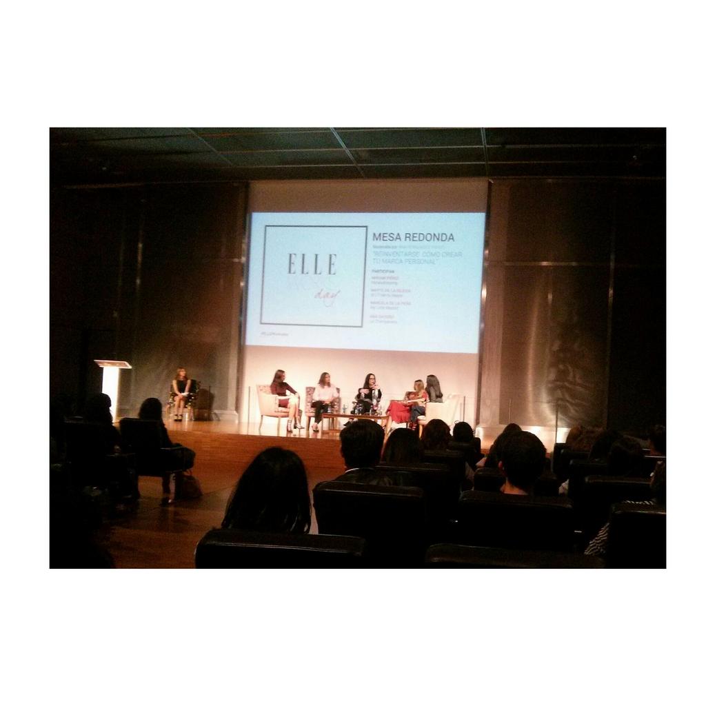 IreneBennet's tweet photo. Intensísima jornada en #ELLEWorksDay . Arriesga y apuesta. Atrévete y reinvéntate, pero sobre todo, nunca te rindas. https://t.co/BgnEesJhmq