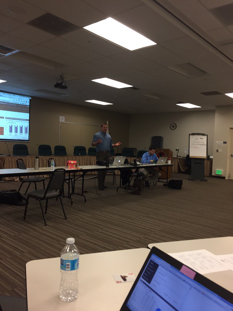 CarolStepsyl's tweet photo. Great presentations from @tcariss and @freyherme at the illuminate regional meeting. #IERNMSac #illuminaterocks https://t.co/UMzqfVwA7B