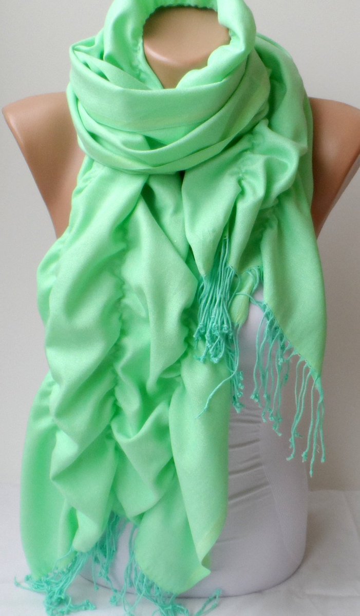 elegancescarf1 tweet picture