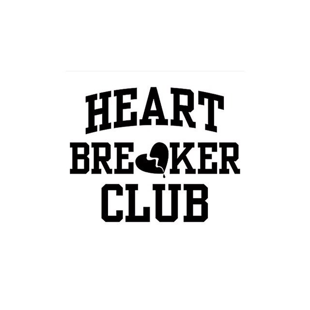 HBCClothing's tweet photo. Freebie Friday. You have until midnight to retweet and follow for your chance to win! 💔 https://t.co/dXy8g4oIGq