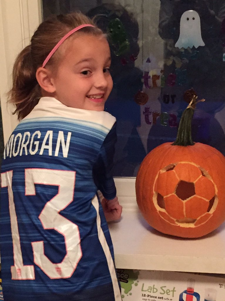 cnleibrand's tweet photo. #HalloweenUSWNT https://t.co/U4yabKoNJ3