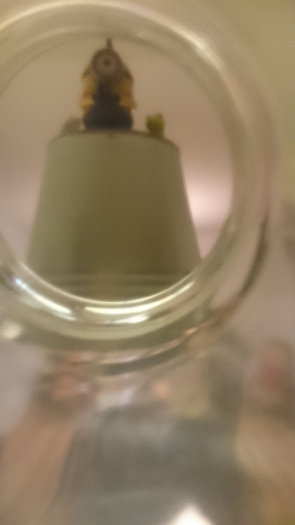 MuConfection's tweet photo. Catching up on @ALRcreates #CreativeSprint day 26: #minionlamp through #emptyjar. https://t.co/F1lDux4uNs