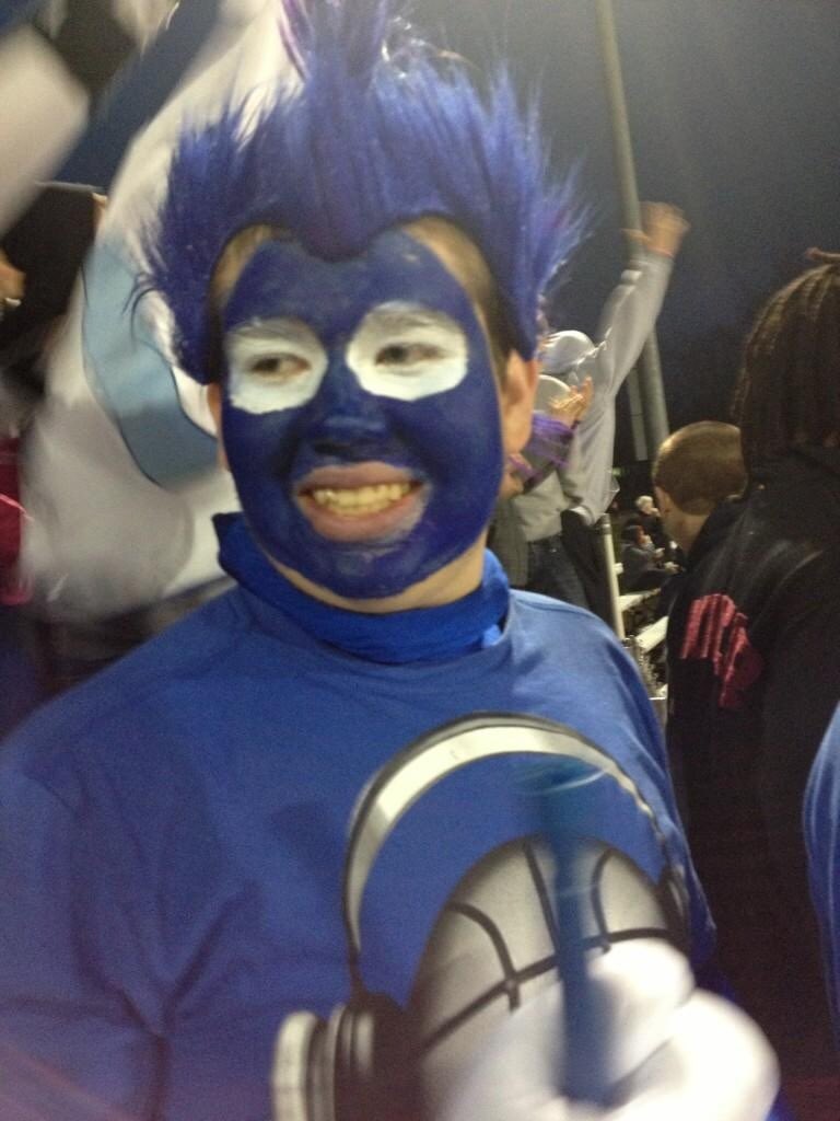 sma_25's tweet photo. throw back to my last two hs football games.. easily the best games of my life🙌🏻🙌🏻 #BeatNeshannock #IDidntGoToUnion https://t.co/RDPcfK3sqY