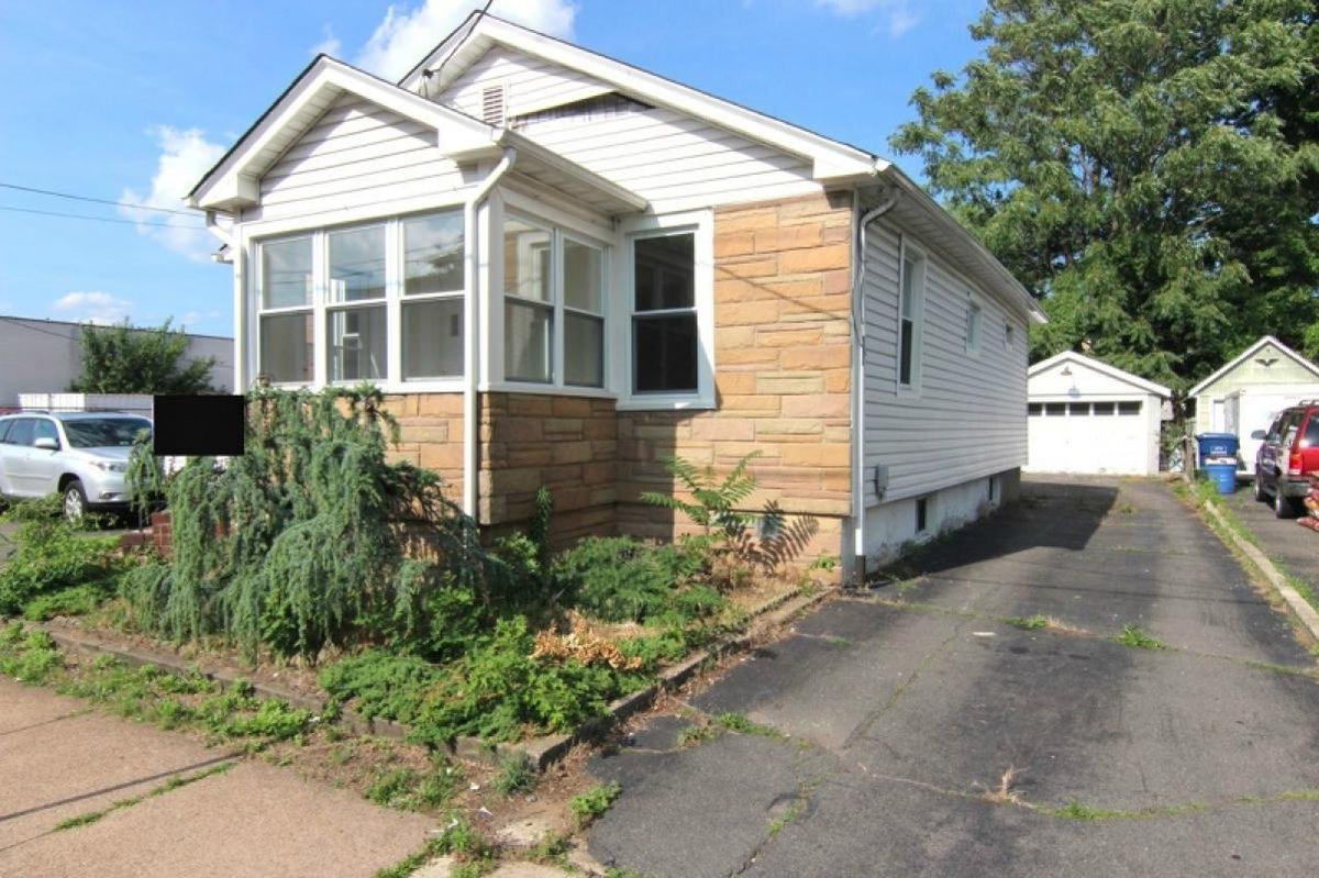 NJHomesOnline's tweet photo. Check out my #listing in #HackensackCity #NJ https://t.co/FBLdy4QENy #realestate #realtor https://t.co/hlfd9XXqpz